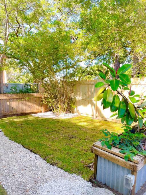 Sparkling Guest Home 2 Bedroom-15 Minutes To Clearwater Beach Exteriör bild